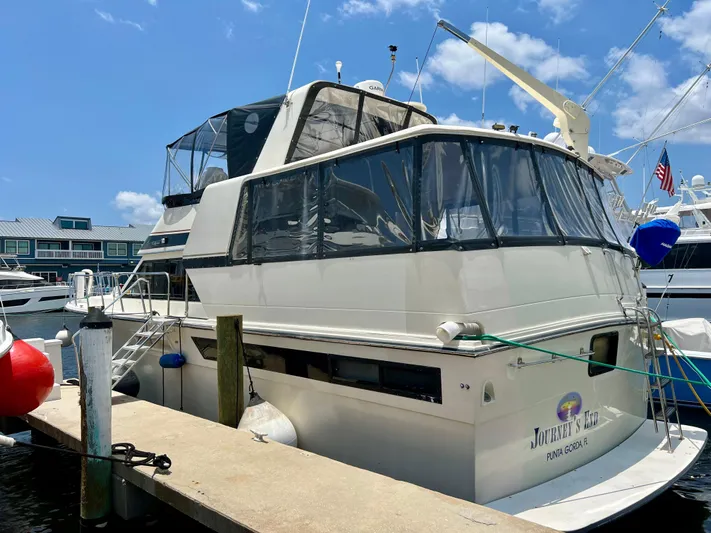 Journey's End Yacht Photos Pics 