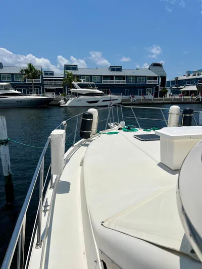 Journey's End Yacht Photos Pics 