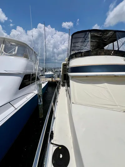 Journey's End Yacht Photos Pics 