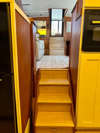 Journey's End Yacht Photos Pics 