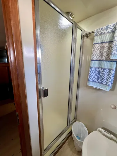 Journey's End Yacht Photos Pics 