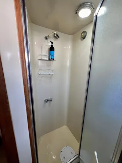 Journey's End Yacht Photos Pics 