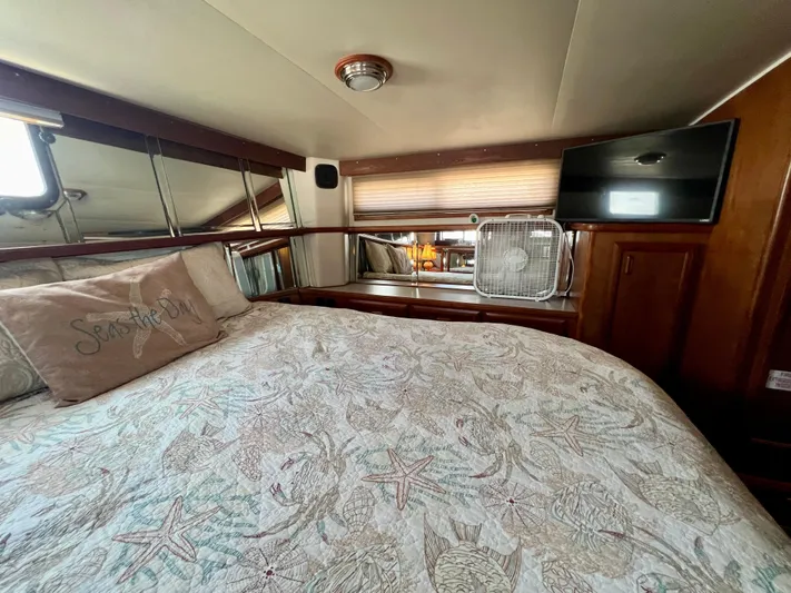 Journey's End Yacht Photos Pics 