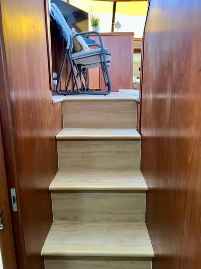 Journey's End Yacht Photos Pics 