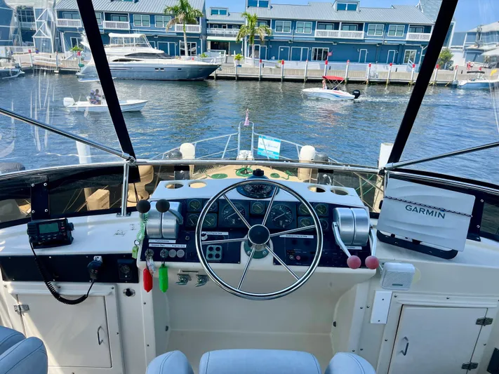 Journey's End Yacht Photos Pics 