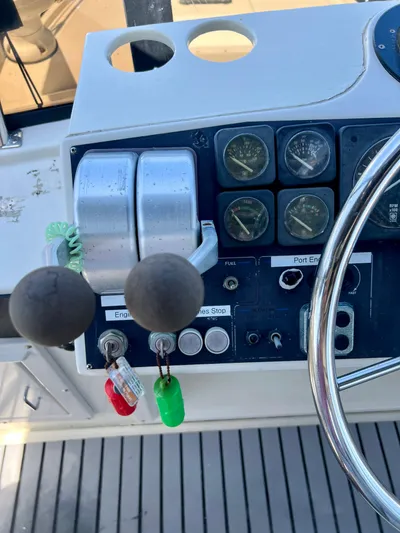 Journey's End Yacht Photos Pics 