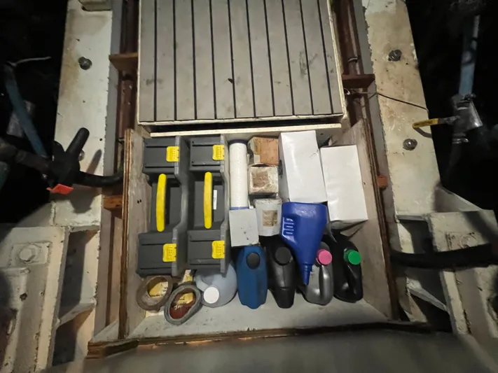 Journey's End Yacht Photos Pics 