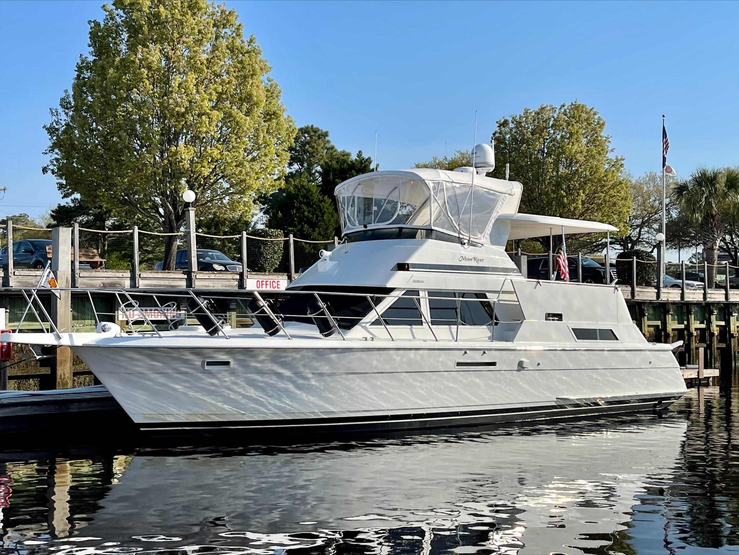 1997 Hatteras 42 Cockpit Motor Yacht Yachts Moteur Vendre YachtWorld