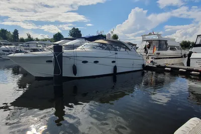 2010 Bavaria S 37