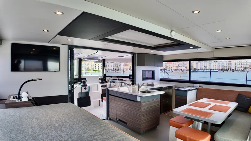 Vagabond Yacht Photos Pics 