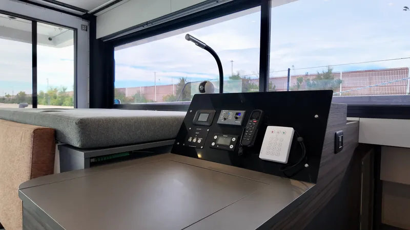 Vagabond Yacht Photos Pics 