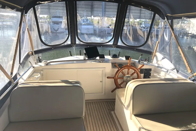 Legend Yacht Photos Pics 