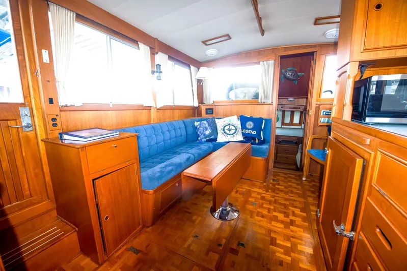 Legend Yacht Photos Pics 