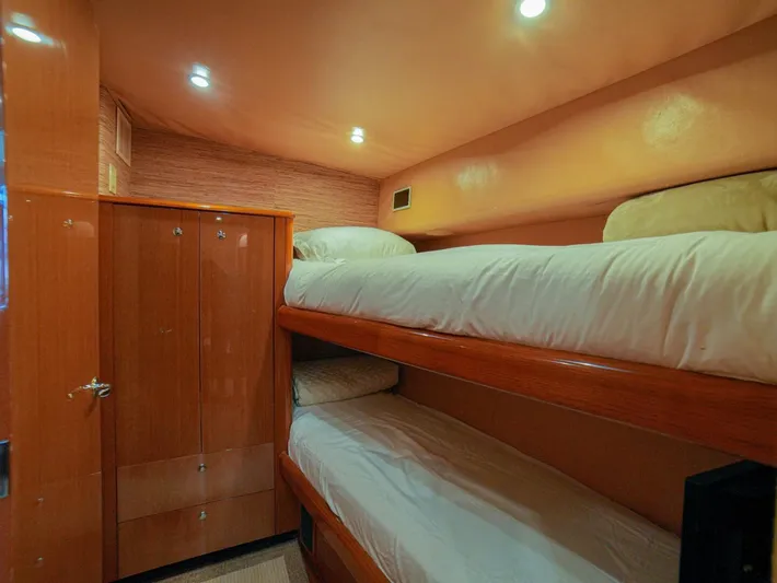 Restless Yacht Photos Pics 