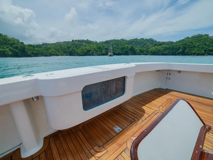 Restless Yacht Photos Pics 