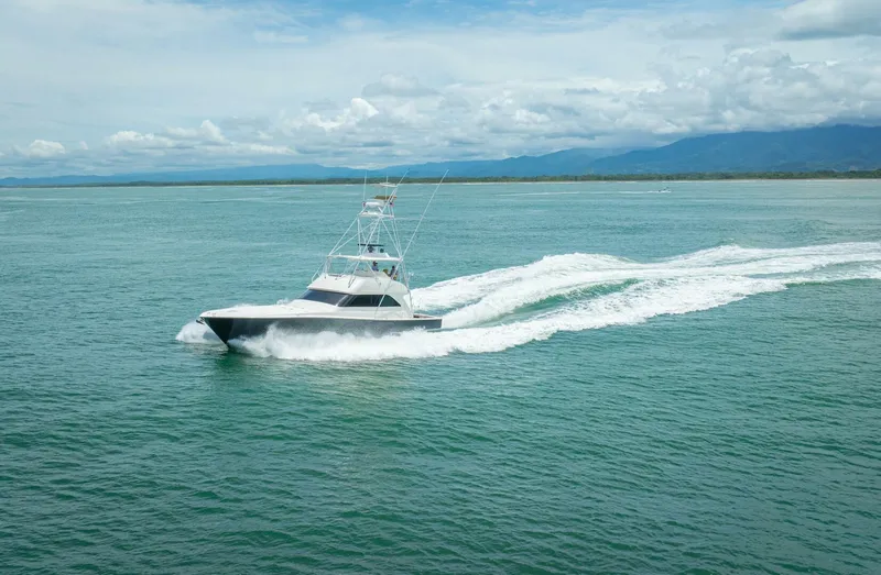 Restless Yacht Photos Pics 