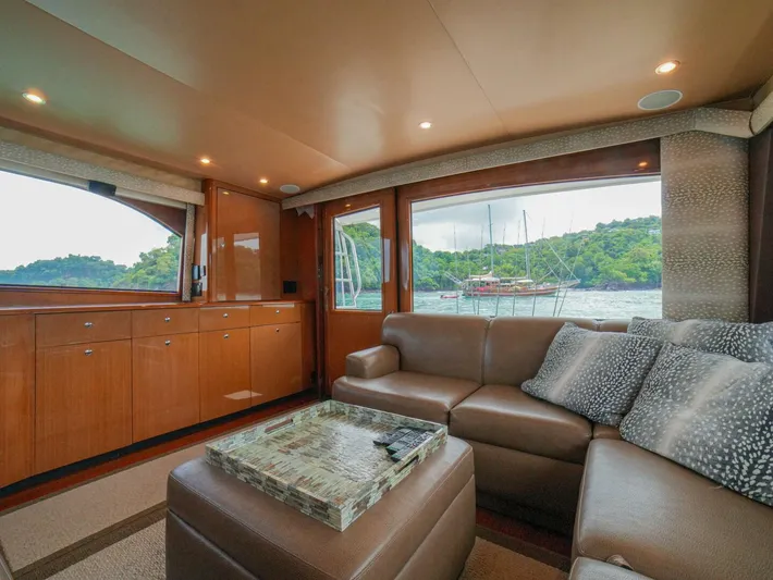 Restless Yacht Photos Pics 