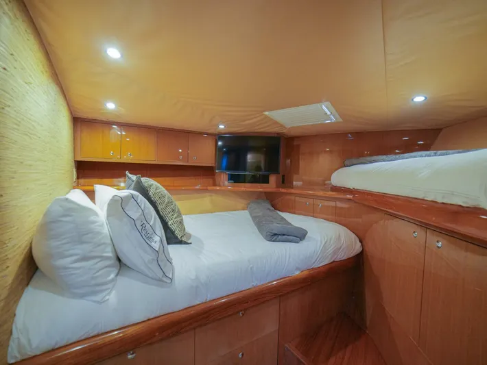 Restless Yacht Photos Pics 