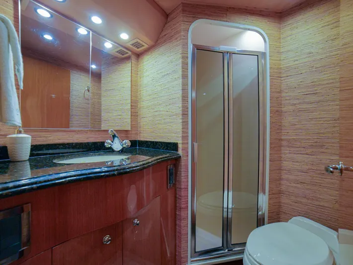 Restless Yacht Photos Pics 