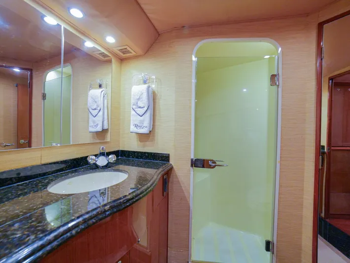 Restless Yacht Photos Pics 