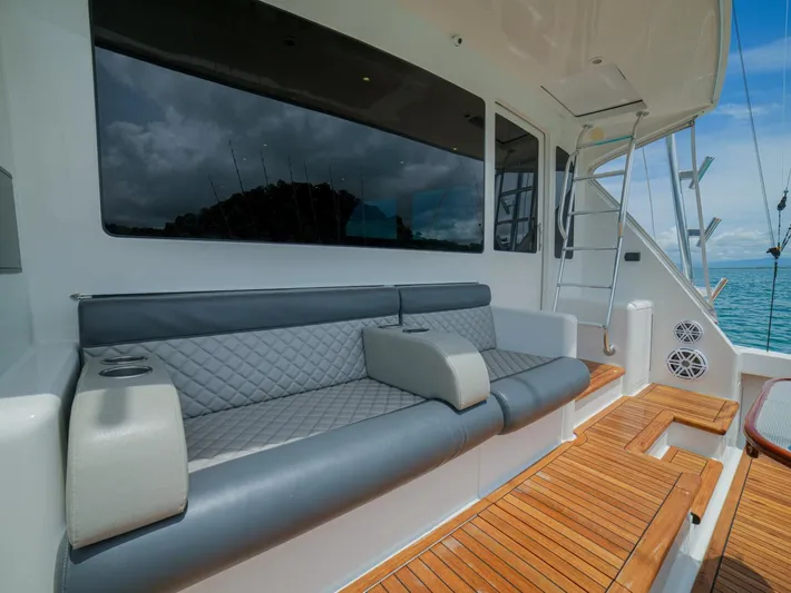 Restless Yacht Photos Pics 