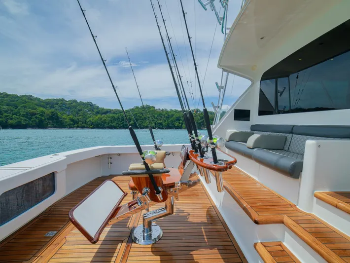 Restless Yacht Photos Pics 