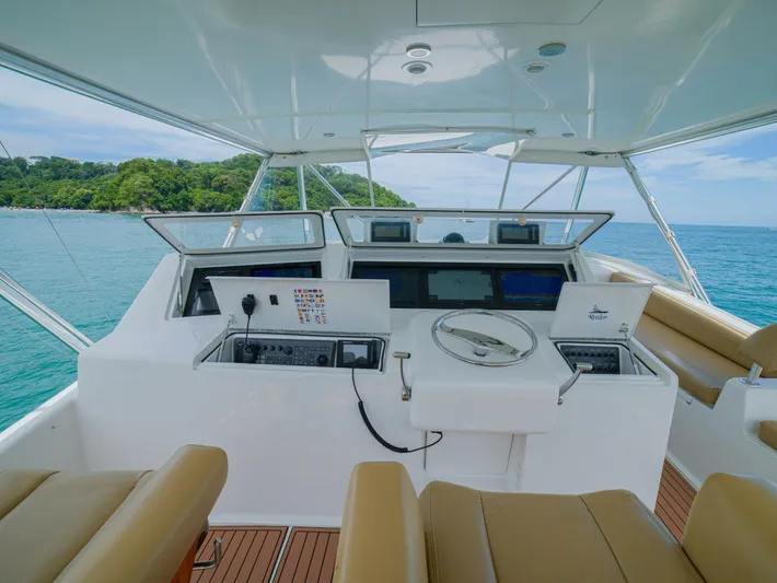 Restless Yacht Photos Pics 