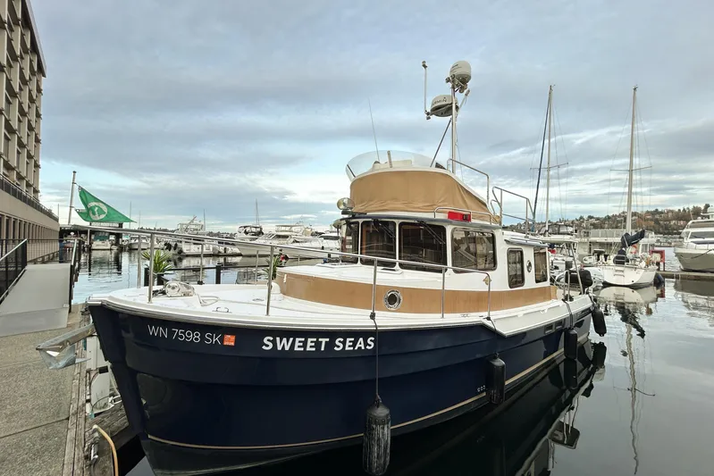  Yacht Photos Pics 2017 Ranger Tugs R-31 CB boat "Sweet Seas" docked at marina.