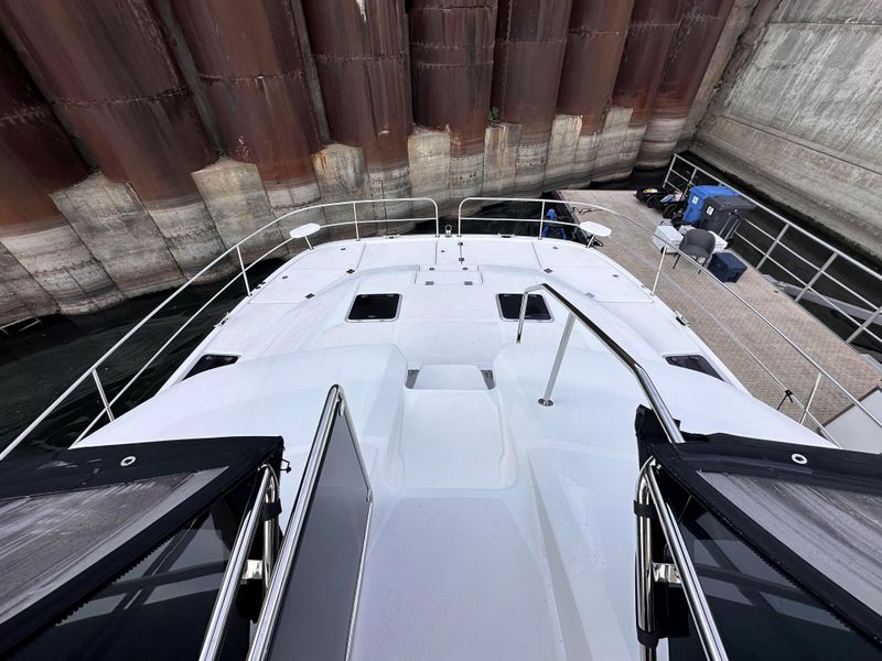 2024 Aquila 44 Yacht