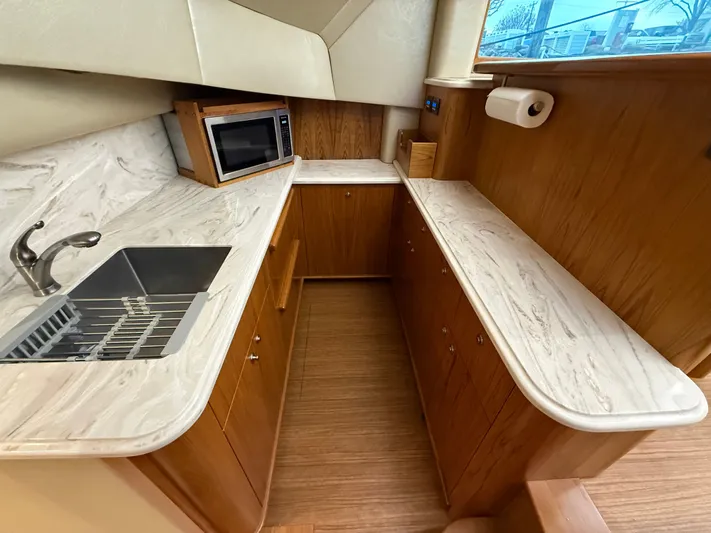 Real One Yacht Photos Pics 