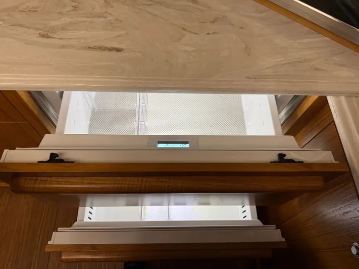 Real One Yacht Photos Pics 