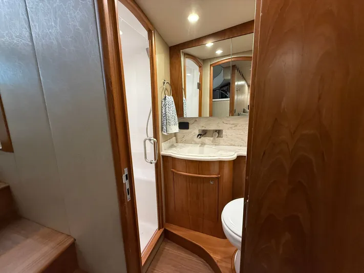 Real One Yacht Photos Pics 