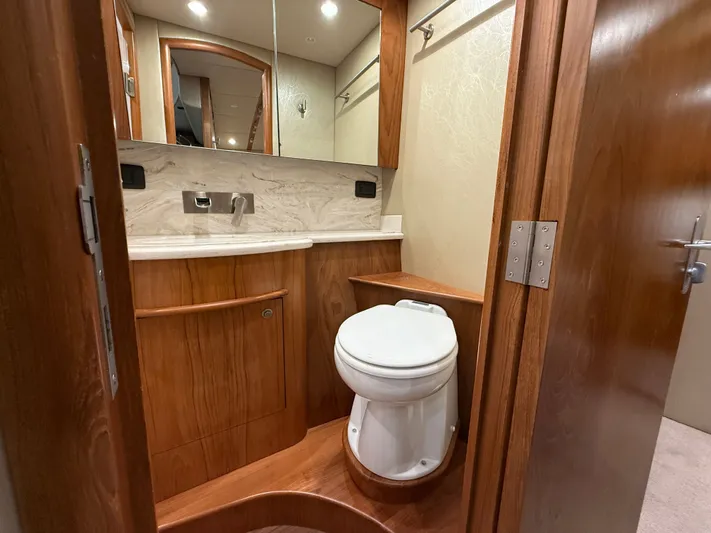 Real One Yacht Photos Pics 