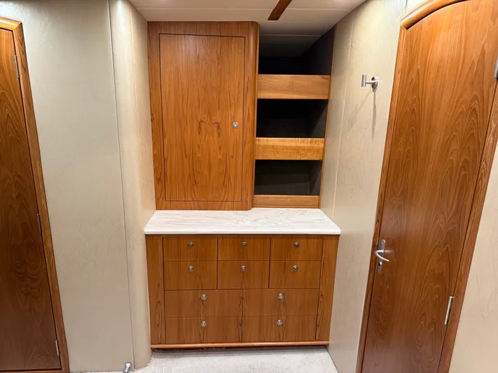 Real One Yacht Photos Pics 