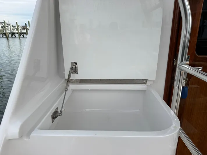 Real One Yacht Photos Pics 