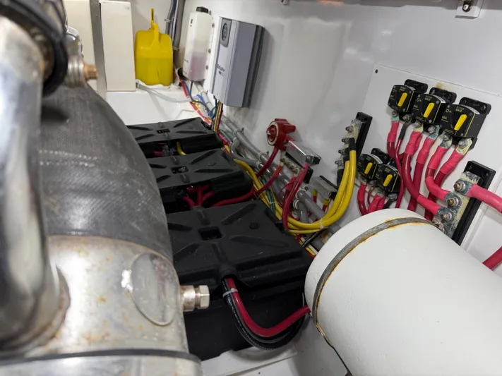 Real One Yacht Photos Pics 