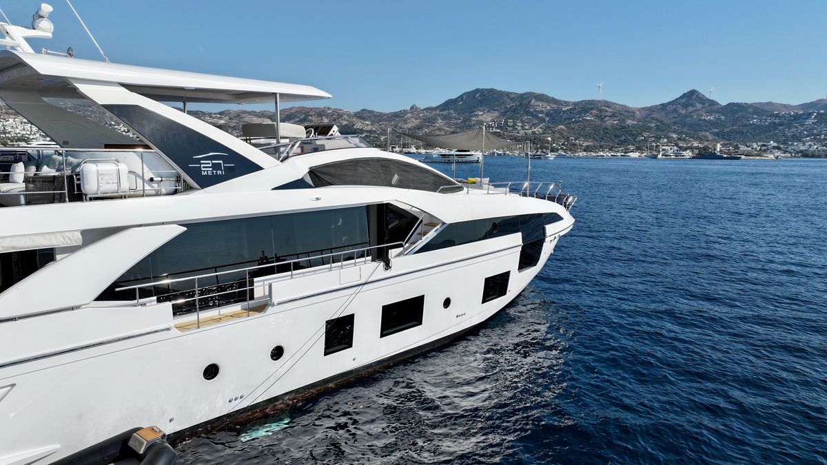 2021 Azimut 88 
