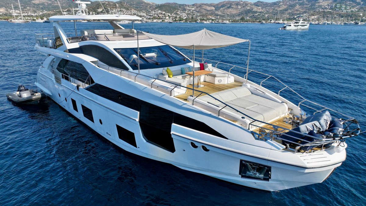 2021 Azimut 88 