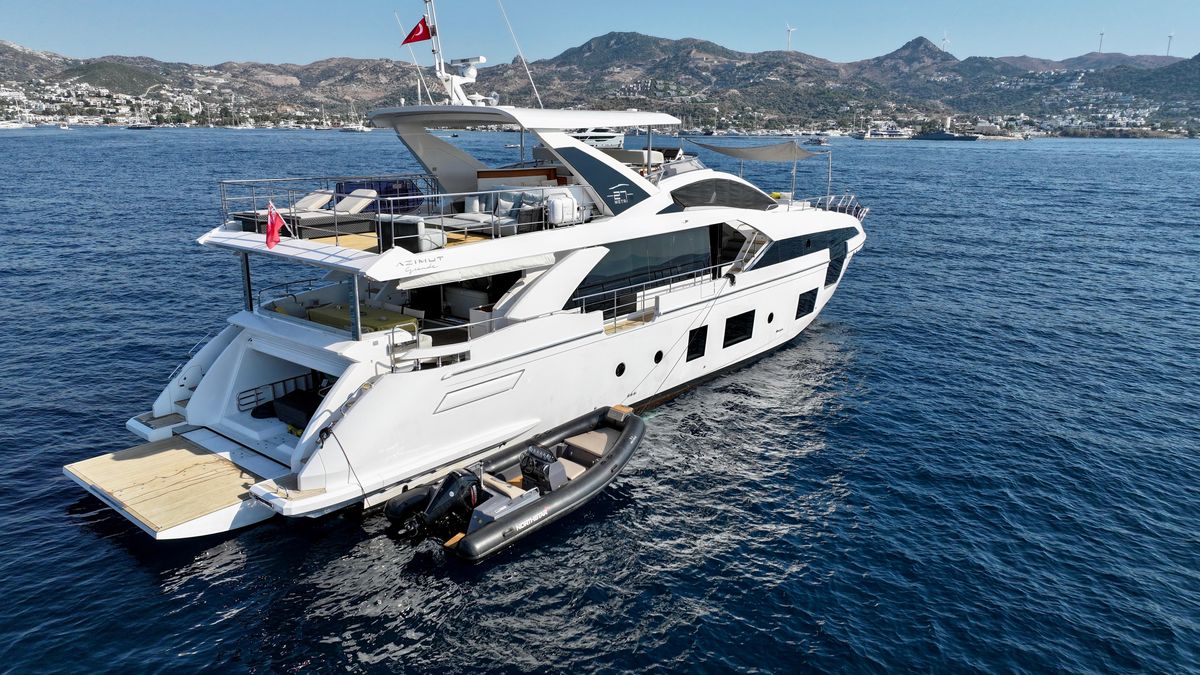2021 Azimut 88 
