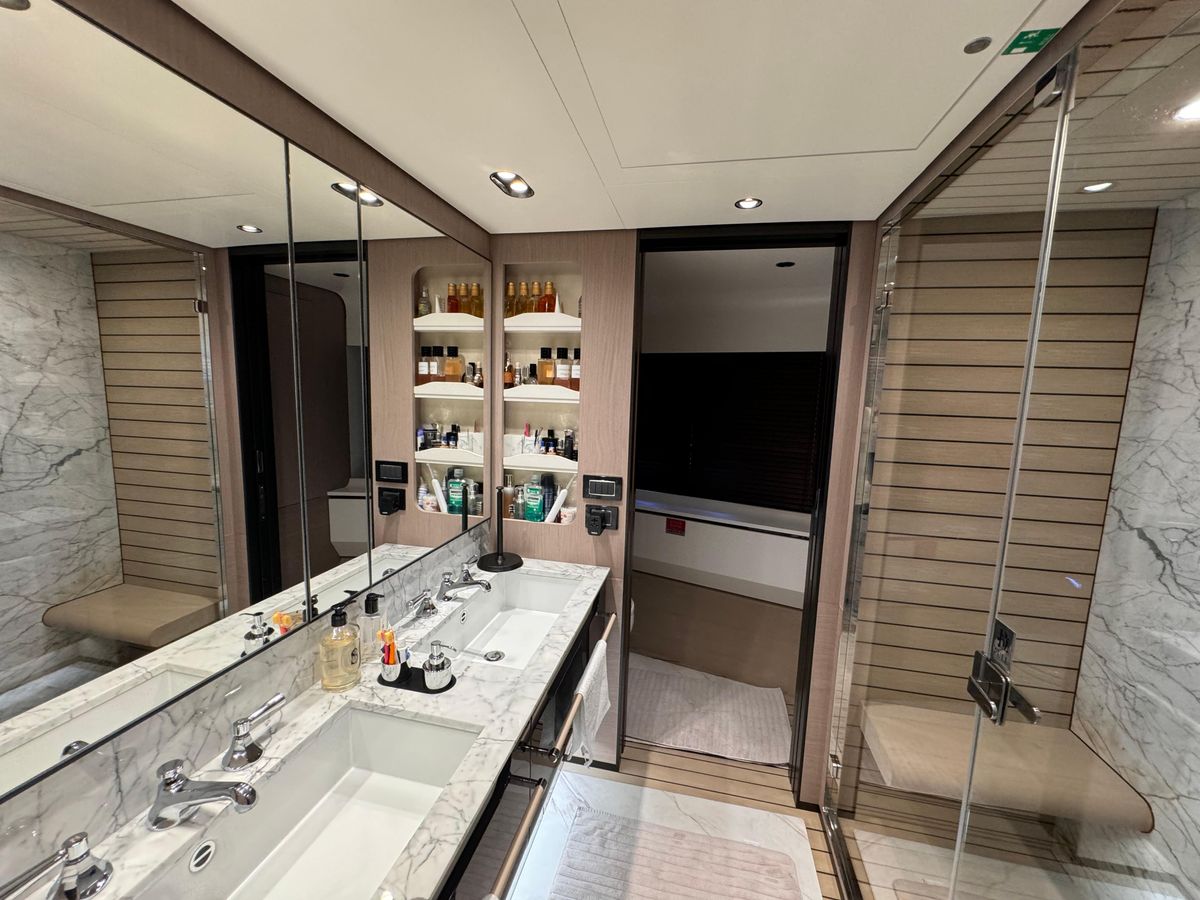 2021 Azimut 88 