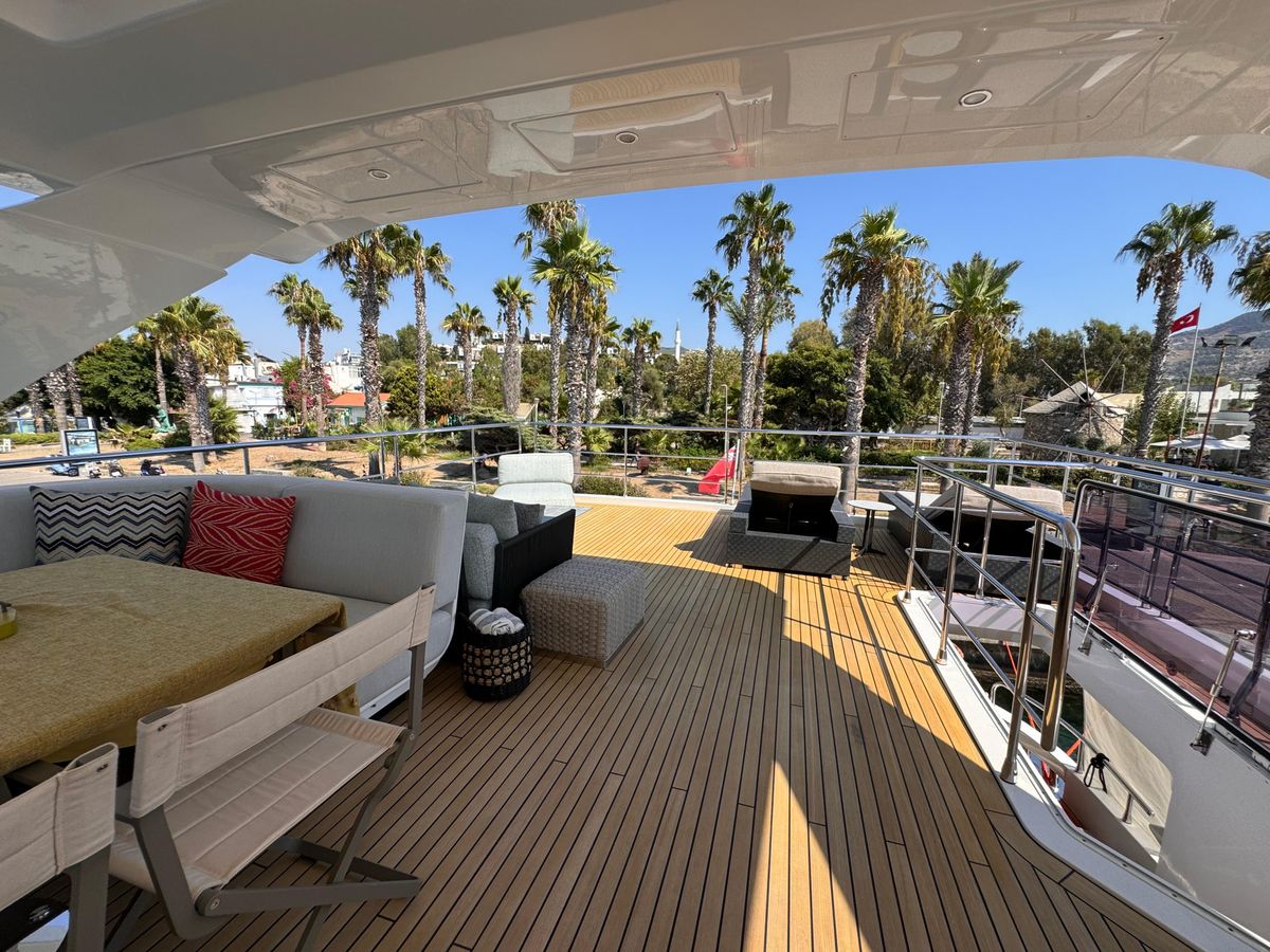 2021 Azimut 88 