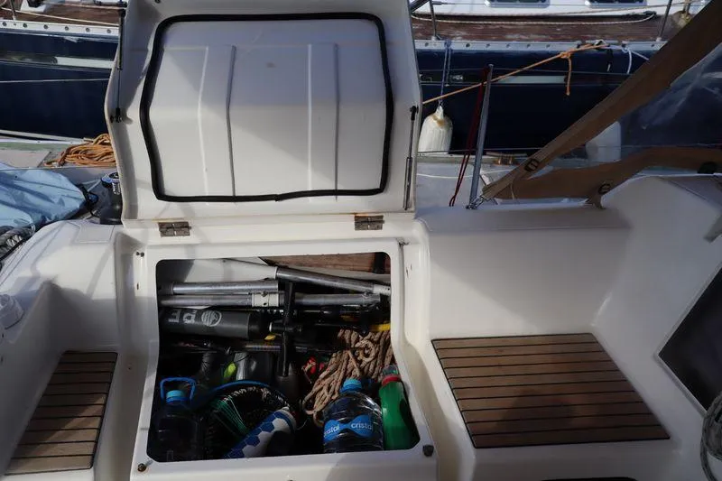 Blake Yacht Photos Pics Cockpit Storage