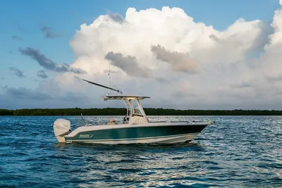 Boston Whaler 230 Outrage