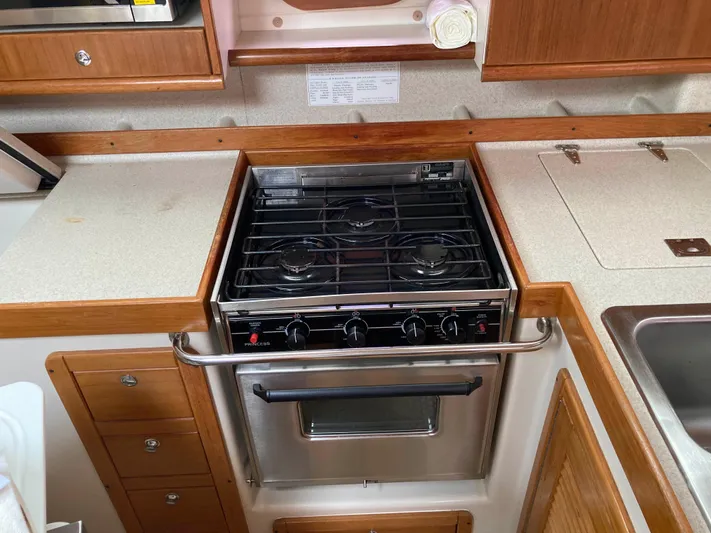  Yacht Photos Pics Galley kitchen in 2008 Catalina 470 yacht with stove and oven.