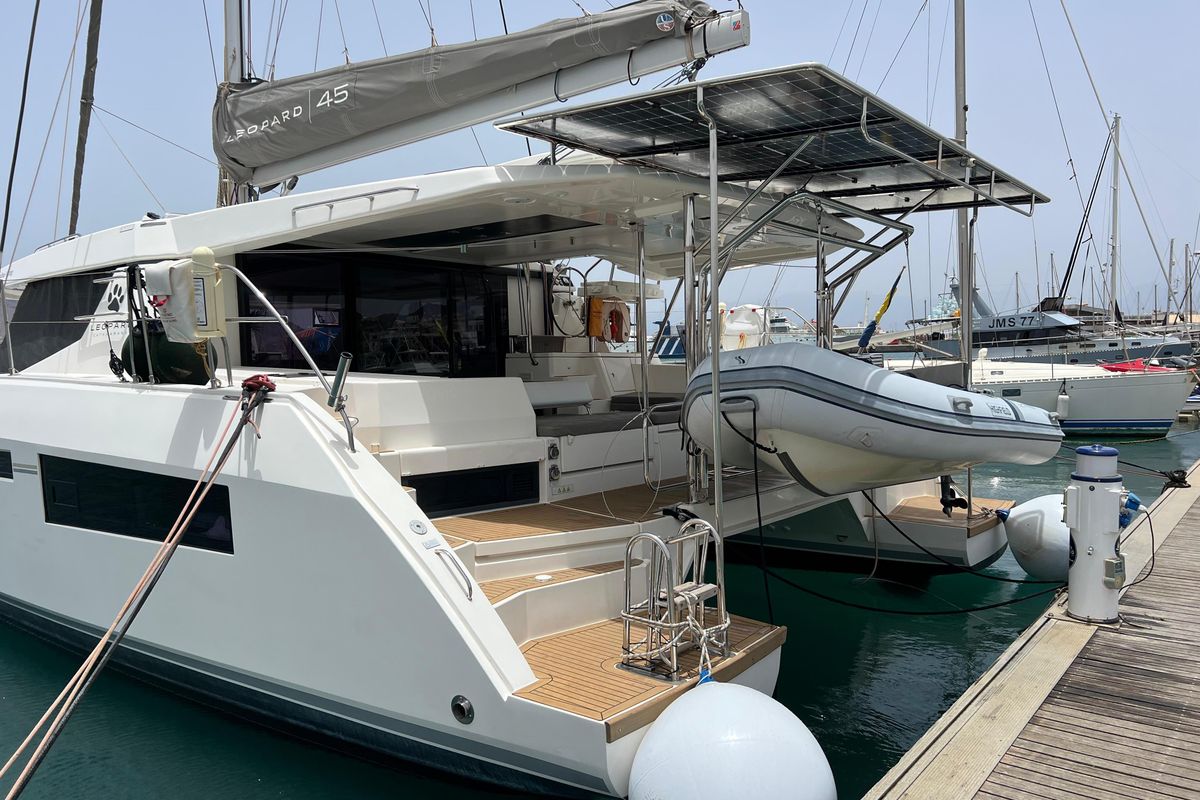 2018 Leopard 45 