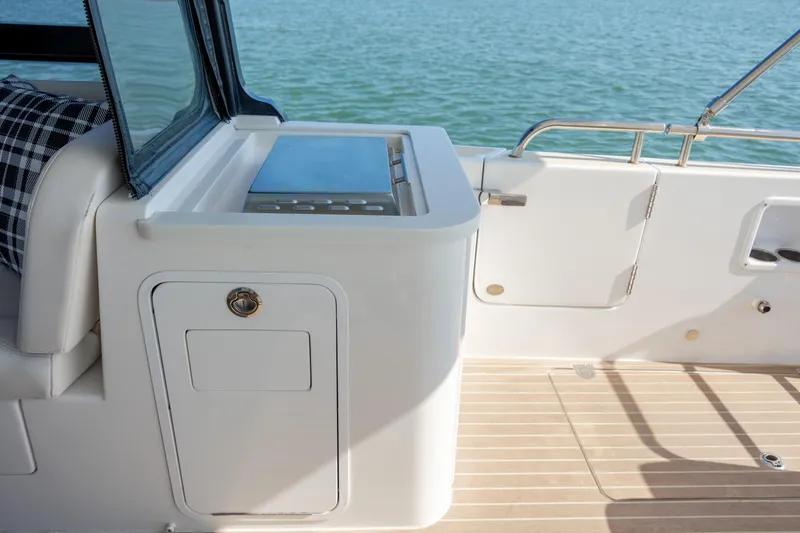 Timeless Yacht Photos Pics 