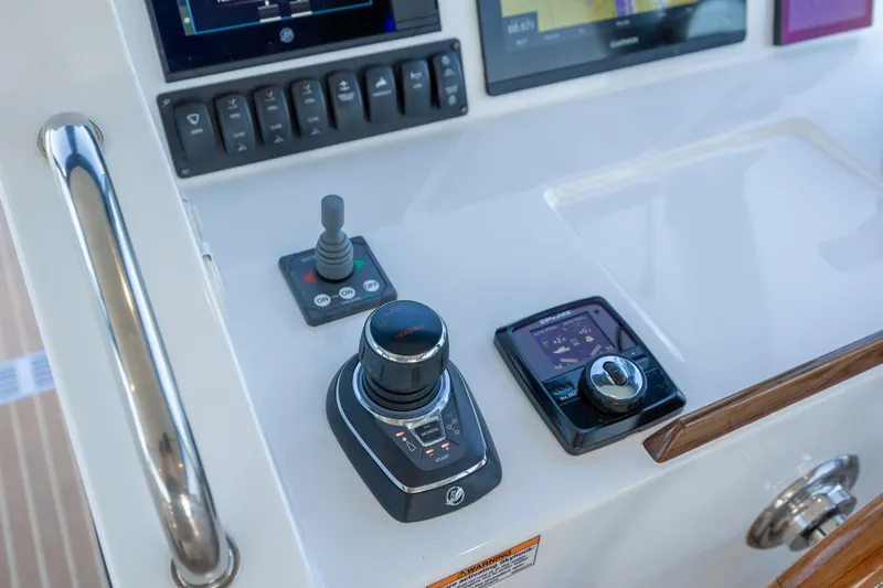 Timeless Yacht Photos Pics 