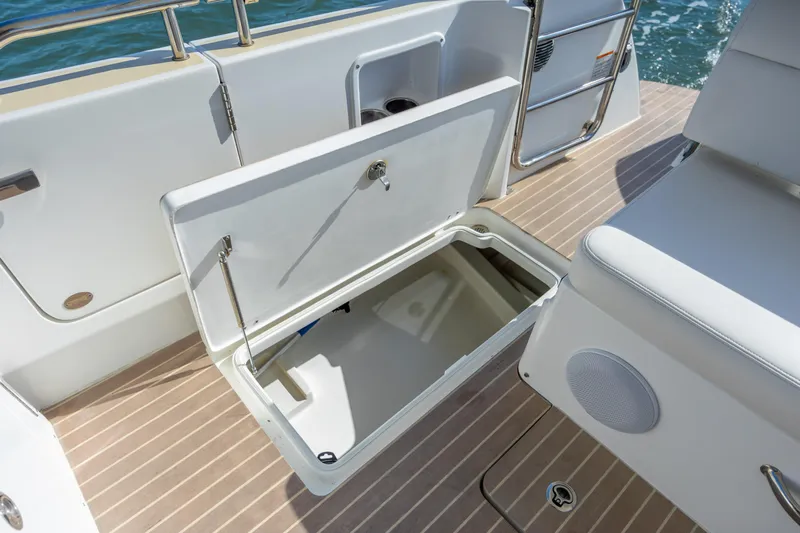 Timeless Yacht Photos Pics 