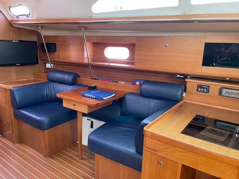 2012 Catalina 445