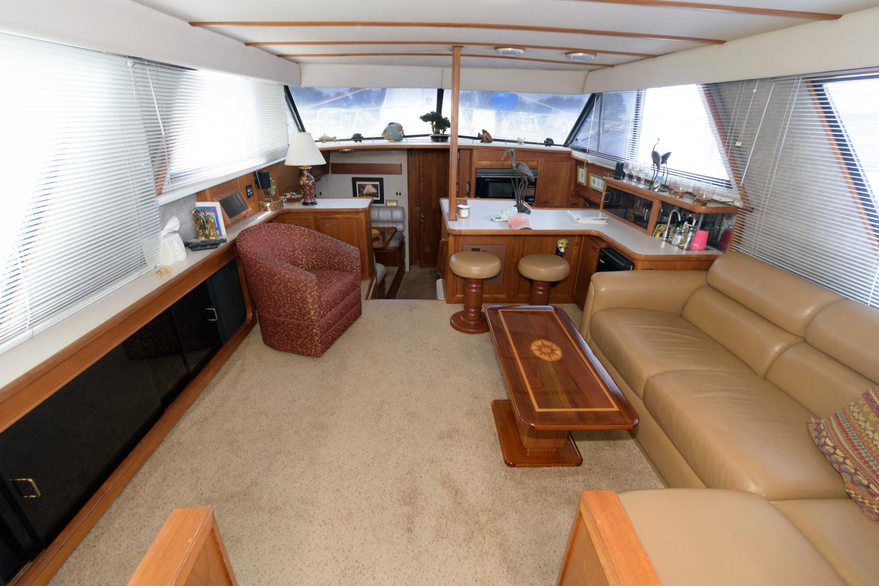 1989 Carver 4207 Motor Yachts for sale - YachtWorld